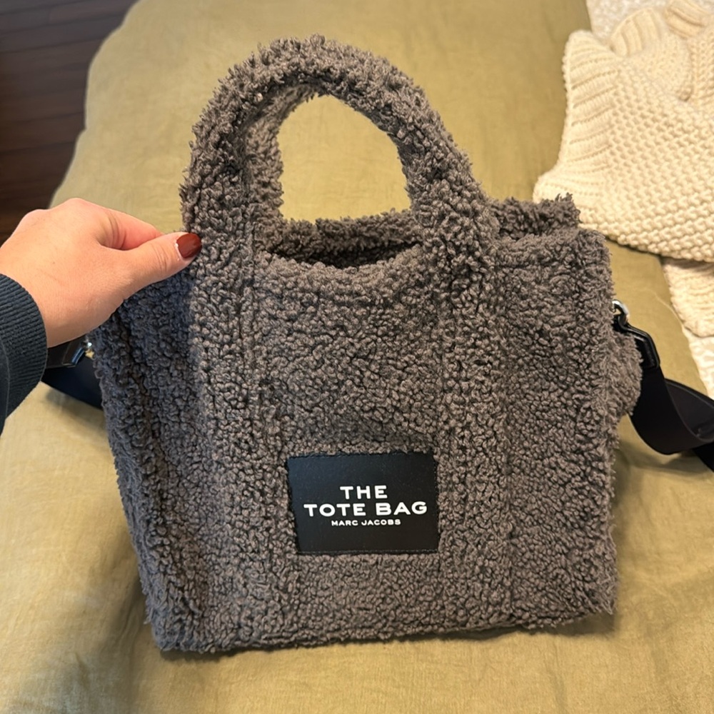 THE TEDDY MEDIUM TOTE BAG